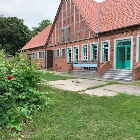 In Mit Kleinem Garten By Interhome Dreveskirchen